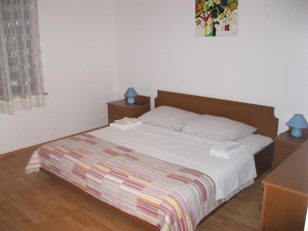 Apartments Dea โปเรช ภายนอก รูปภาพ