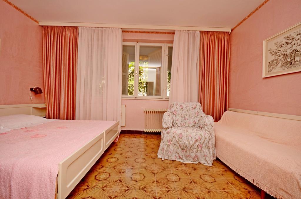 Apartments Dea โปเรช ภายนอก รูปภาพ