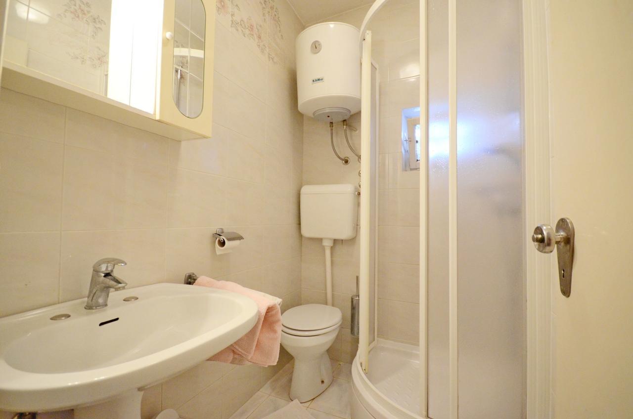 Apartments Dea โปเรช ภายนอก รูปภาพ