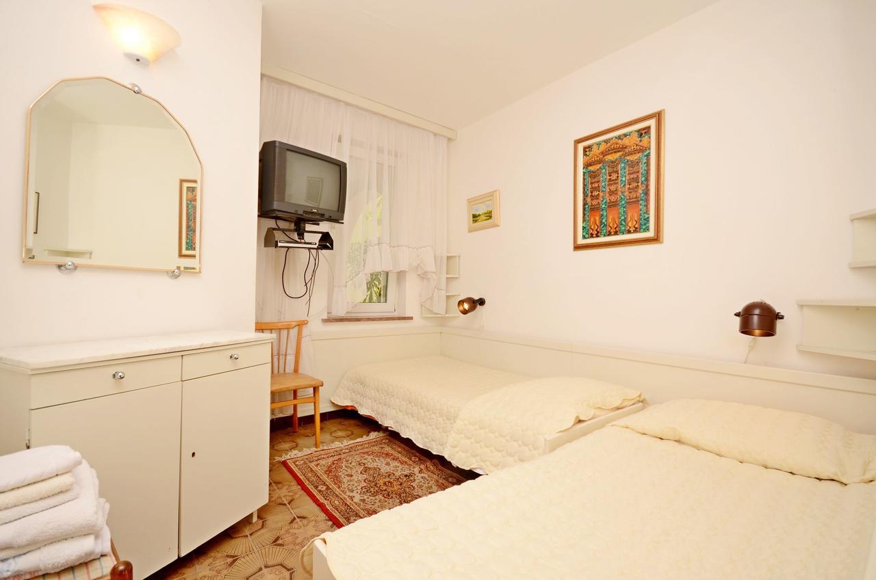 Apartments Dea โปเรช ภายนอก รูปภาพ